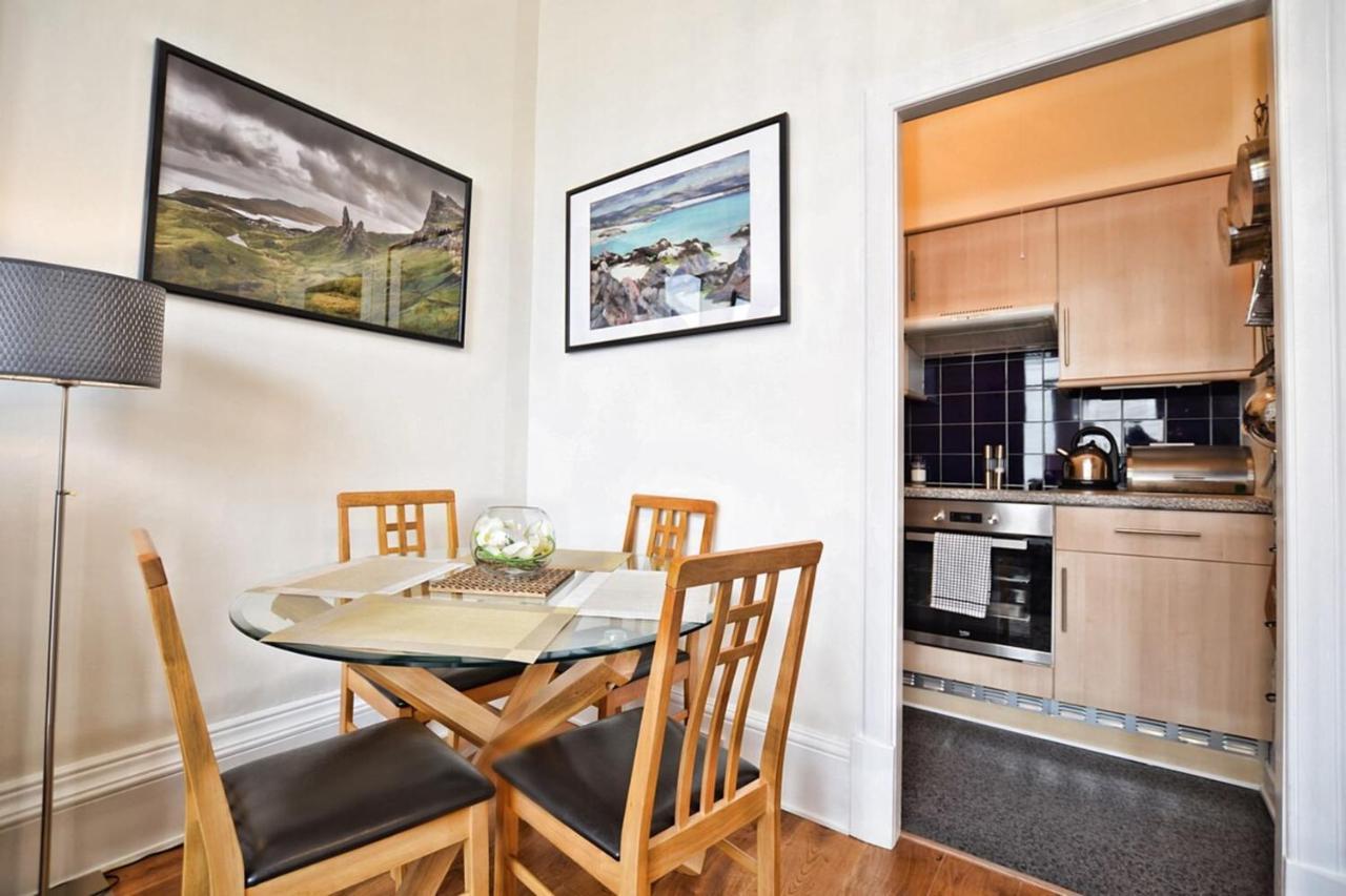 Cozy 2 Bedroom Apartment At Heart Of The Edynburg Zewnętrze zdjęcie